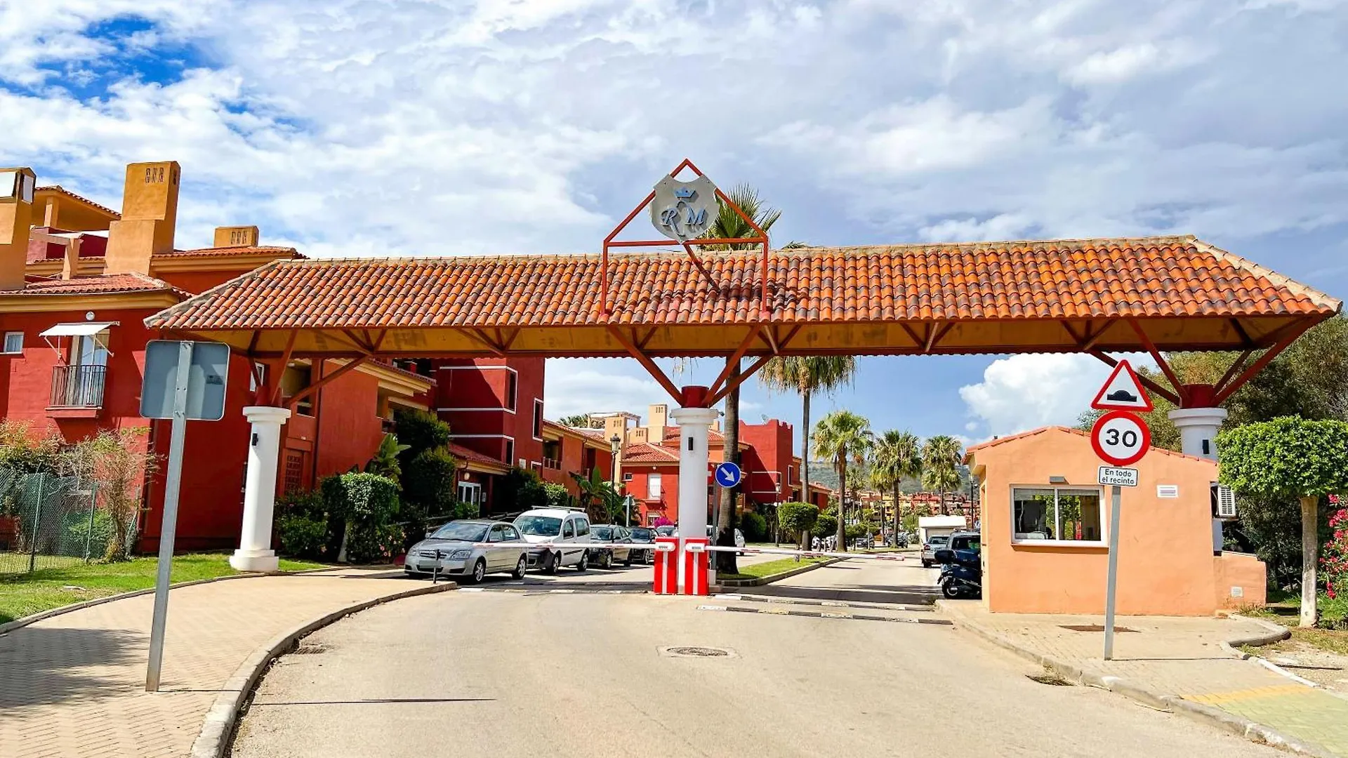 La Reserva Beach & Golf Apartment Marbella 0*,